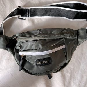 Paravel Fanny pack